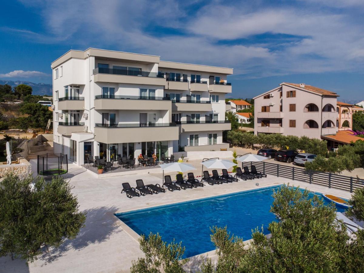 Pansion Comfort Lepar Novalja Exterior photo