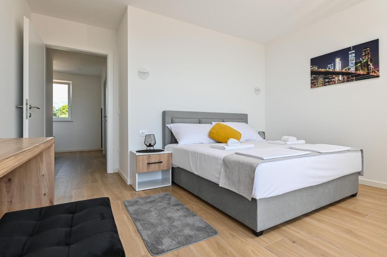 Pansion Comfort Lepar Novalja Exterior photo